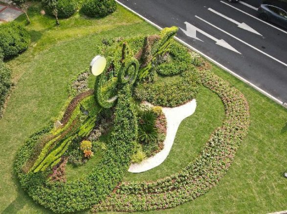 《西湖勝境·三潭印月》——杭州主題綠雕